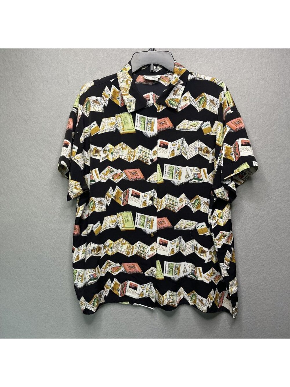 Le Caviar Blouse Button Up Short Sleeve Graphic Novelty Print Women XL